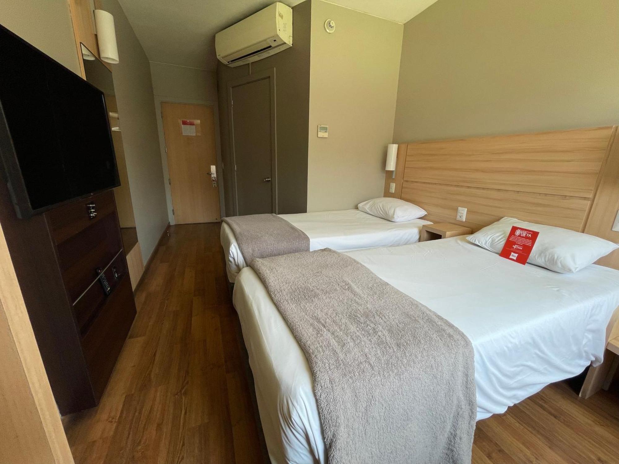 Ibis Santiago Estacion Central מראה חיצוני תמונה