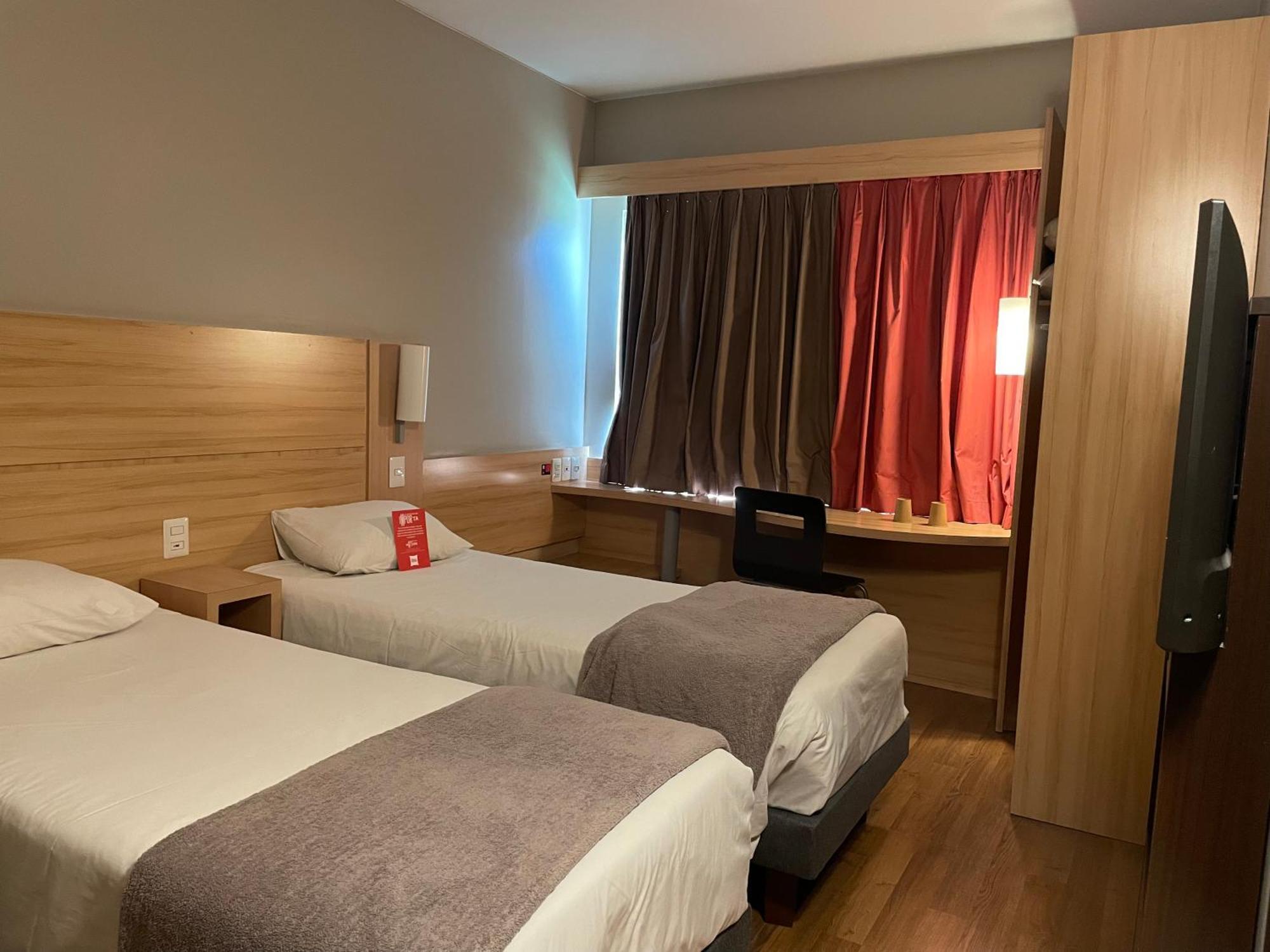 Ibis Santiago Estacion Central מראה חיצוני תמונה